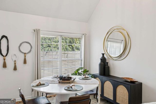 135 St Albans Way, Peachtree City, GA 30269