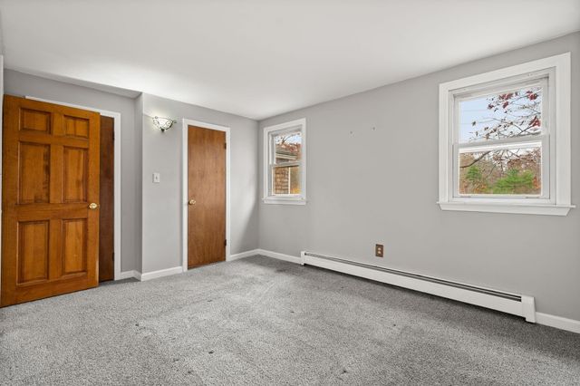 4 Viza Avenue, Derry, NH 03038