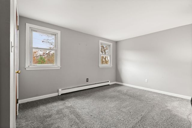 4 Viza Avenue, Derry, NH 03038