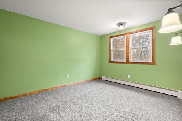 4 Viza Avenue, Derry, NH 03038