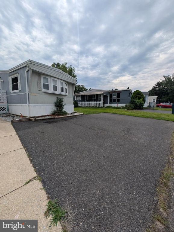 216 EISENHOWER AVE, WILLIAMSTOWN, NJ 08094 — photo 4