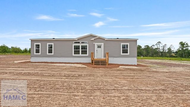 789 Hires Road, Jesup, GA 31545