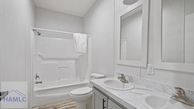 789 Hires Road, Jesup, GA 31545
