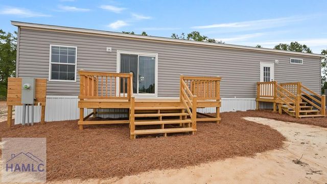 789 Hires Road, Jesup, GA 31545