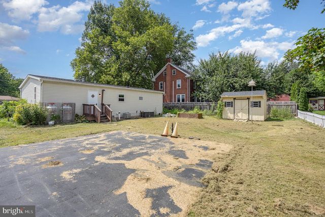 497 MIDDLETOWN RD, Hummelstown, PA 17036