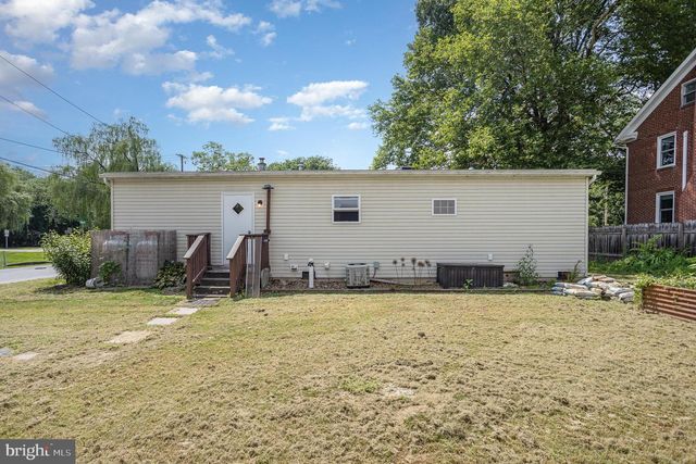 497 MIDDLETOWN RD, Hummelstown, PA 17036