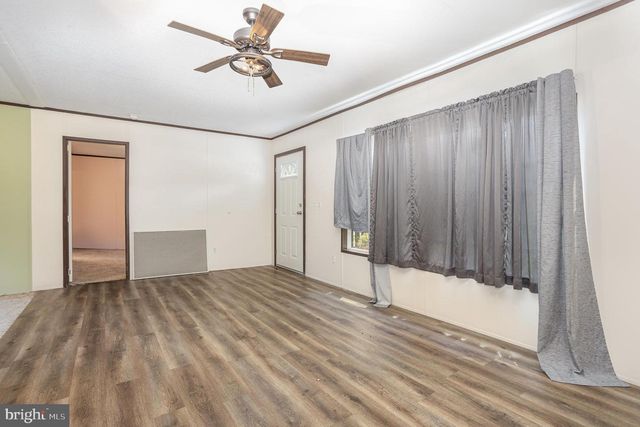 497 MIDDLETOWN RD, Hummelstown, PA 17036