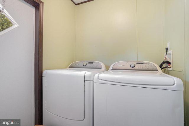 497 MIDDLETOWN RD, Hummelstown, PA 17036