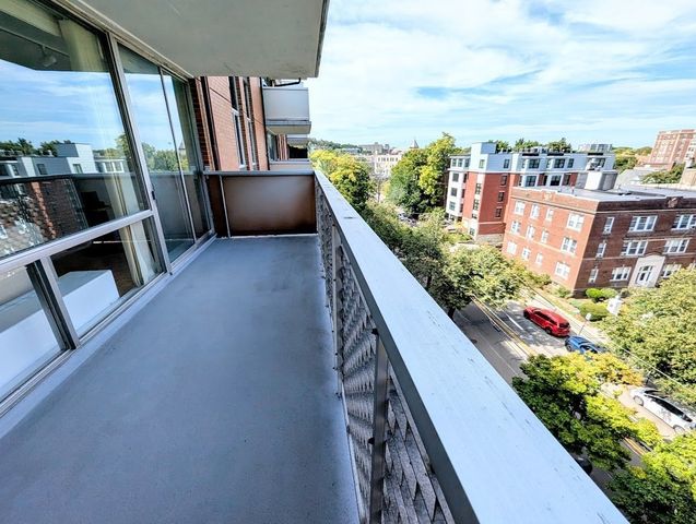 45 Longwood Ave 705, Brookline, MA 02446