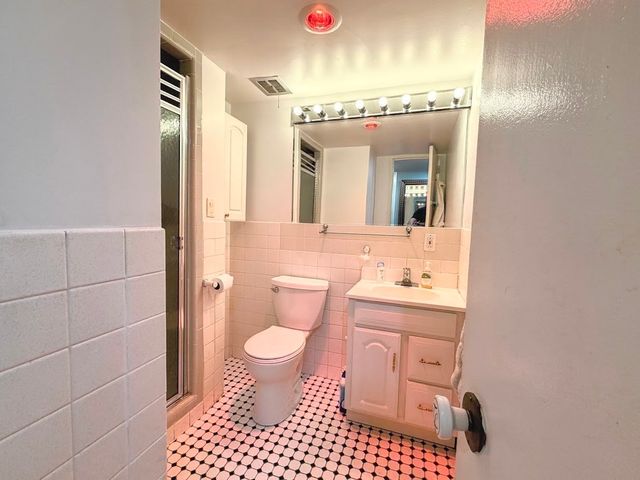 45 Longwood Ave 705, Brookline, MA 02446