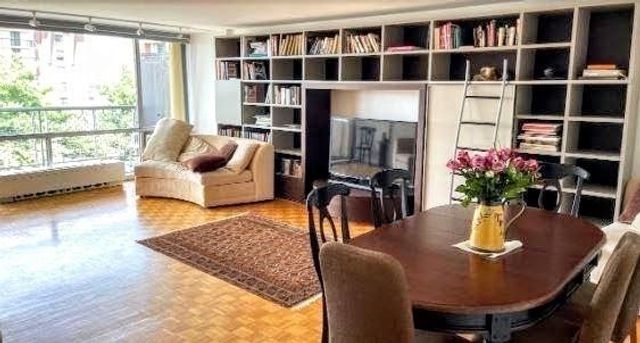 45 Longwood Ave 705, Brookline, MA 02446