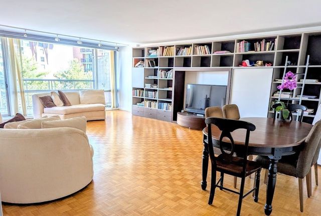 45 Longwood Ave 705, Brookline, MA 02446