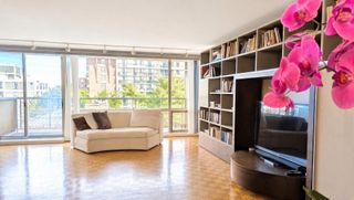 45 Longwood Ave 705, Brookline, MA 02446