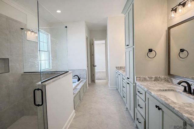 13906 Savannah Dr, St Francisville, LA 70775