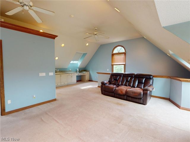 11205 Hampton Ridge Drive, Chardon, OH 44024