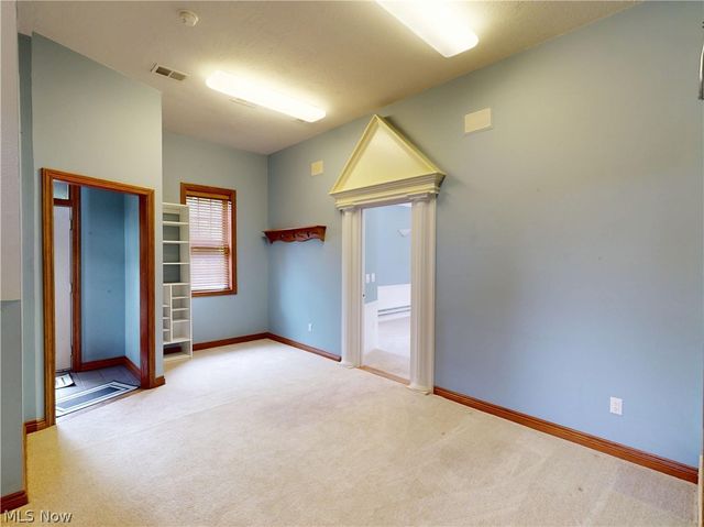 11205 Hampton Ridge Drive, Chardon, OH 44024