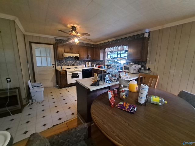 901 Snowden Drive, Boaz, AL 35957