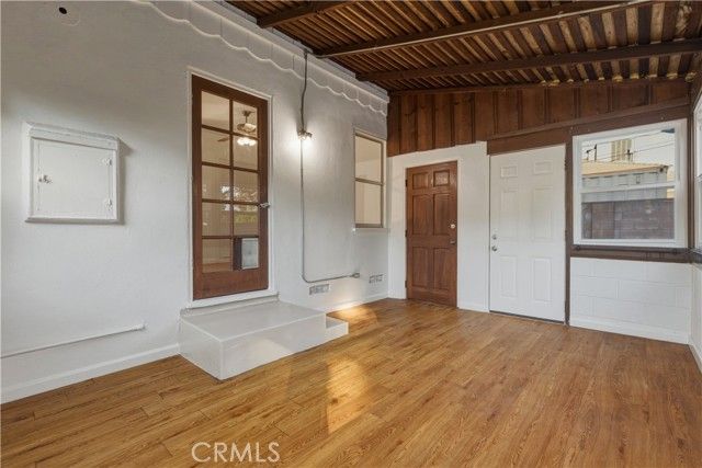 1112 N Naomi Street, Burbank, CA 91505