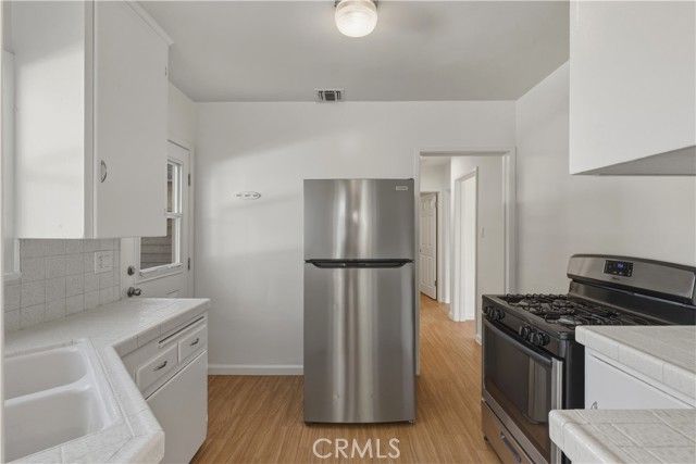 1112 N Naomi Street, Burbank, CA 91505