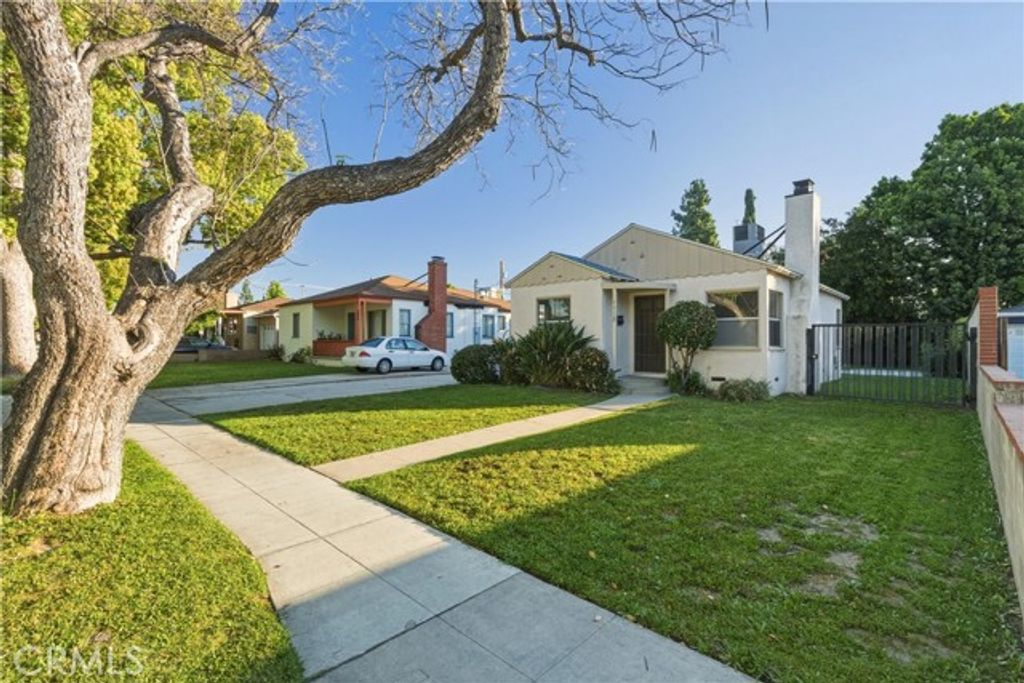 1112 N Naomi Street, Burbank, CA 91505