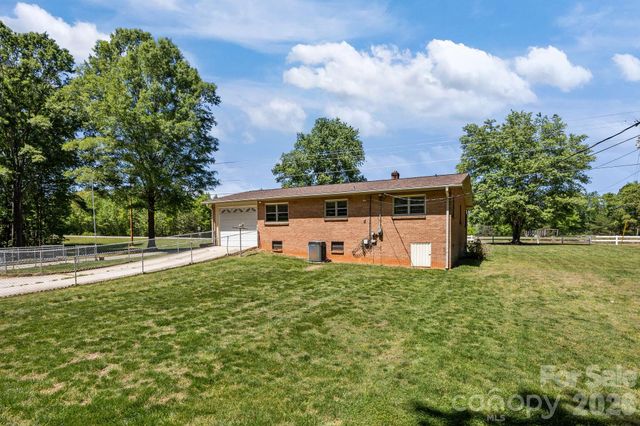 4000 Mount Pleasant Road, Sherrills Ford, NC 28673