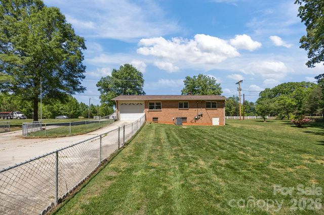 4000 Mount Pleasant Road, Sherrills Ford, NC 28673
