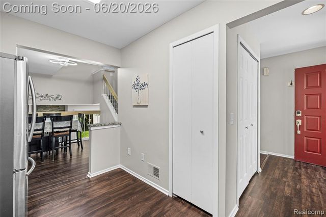 39455 Country Lane, Novi, MI 48375