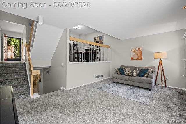39455 Country Lane, Novi, MI 48375