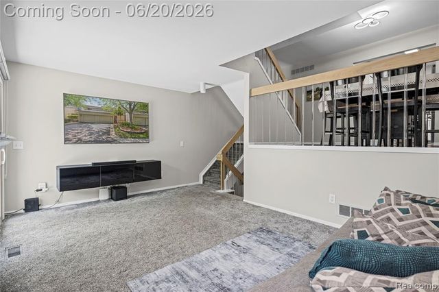 39455 Country Lane, Novi, MI 48375