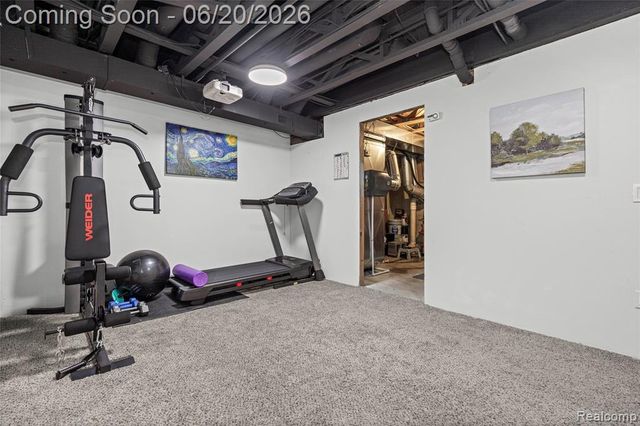 39455 Country Lane, Novi, MI 48375