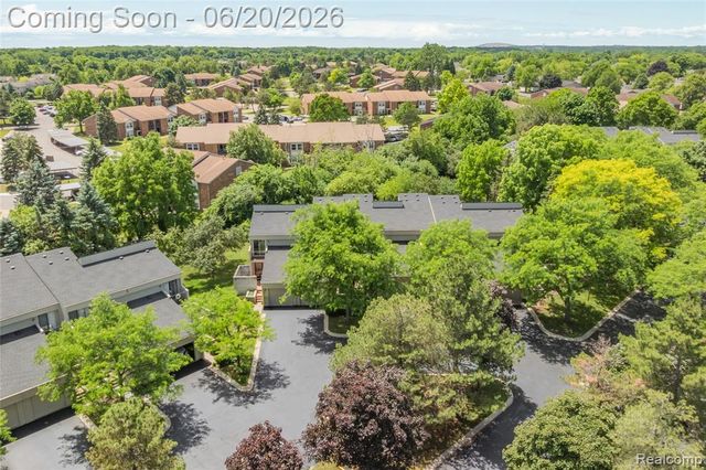 39455 Country Lane, Novi, MI 48375