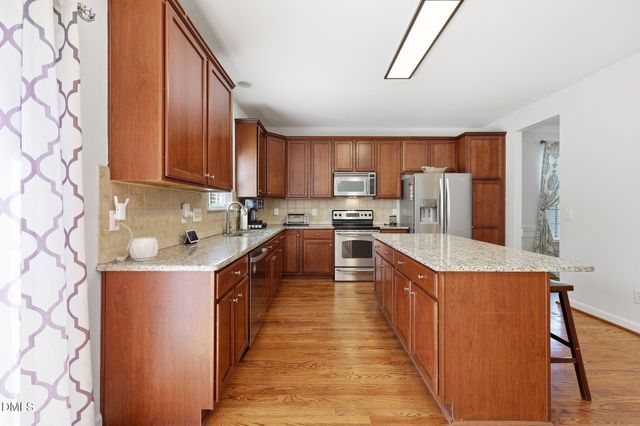 526 Redford Place Drive, Rolesville, NC 27571