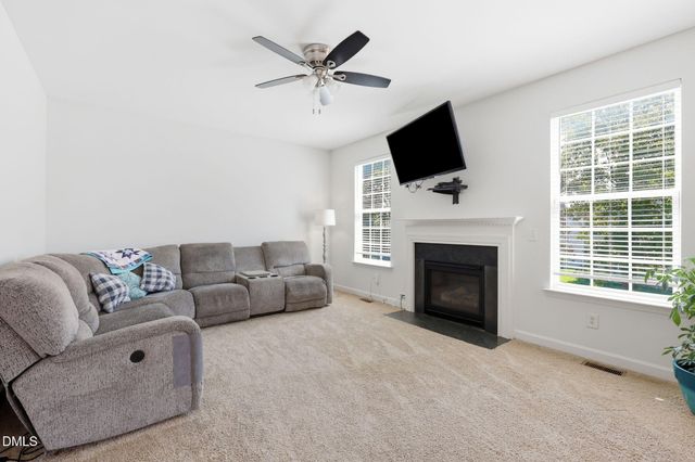 526 Redford Place Drive, Rolesville, NC 27571
