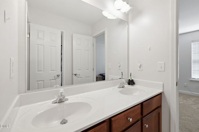 526 Redford Place Drive, Rolesville, NC 27571