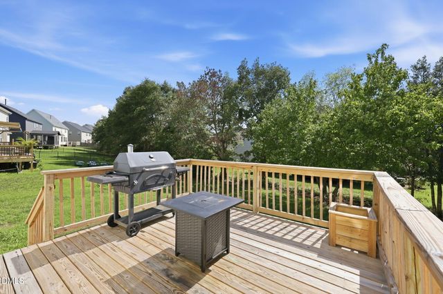 526 Redford Place Drive, Rolesville, NC 27571