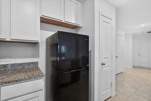 2003 Ava Drive, Ennis, TX 75119