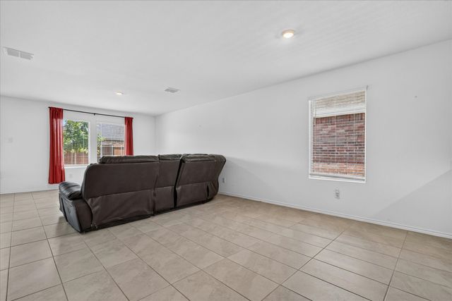 2003 Ava Drive, Ennis, TX 75119