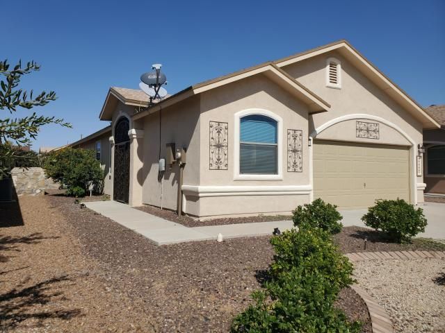 14227 BLUESKY POINT Court, El Paso, TX 79938