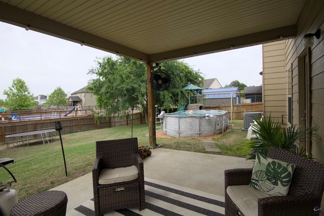 102 Mato Cante Court, Kathleen, GA 31047