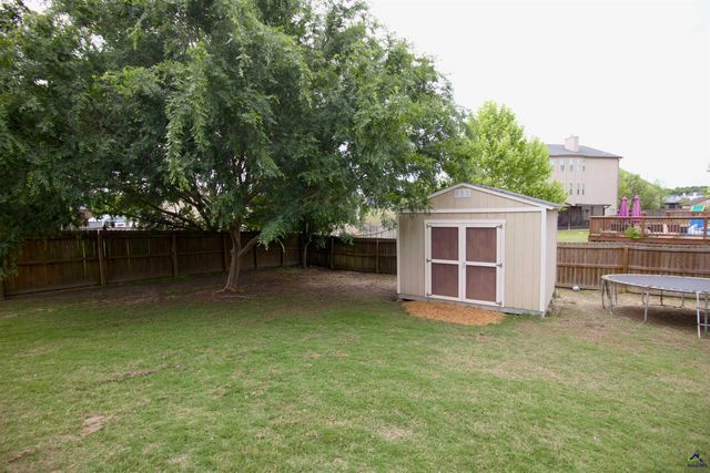 102 Mato Cante Court, Kathleen, GA 31047