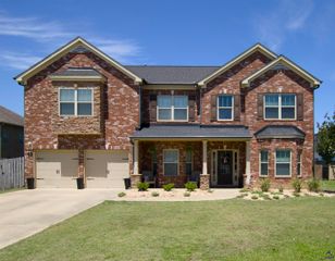 102 Mato Cante Court, Kathleen, GA 31047