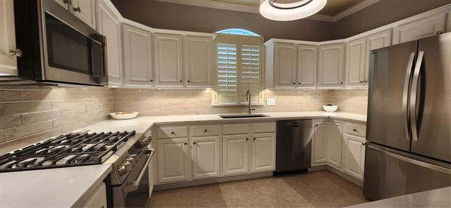 16100 Silverado Drive, Edmond, OK 73013