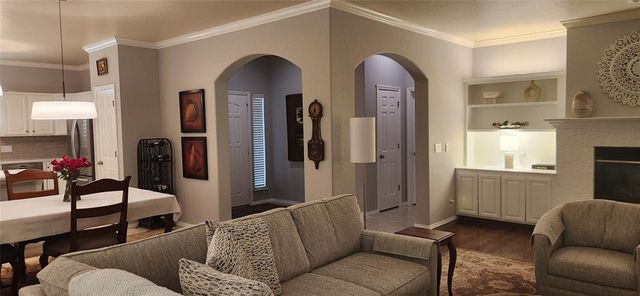 16100 Silverado Drive, Edmond, OK 73013
