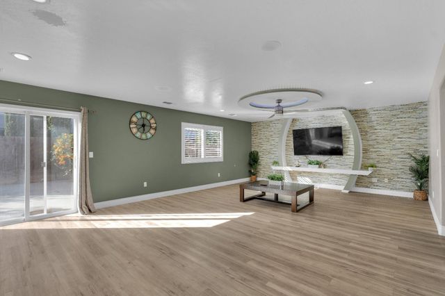 4729 N Rumi Avenue, Fresno, CA 93723