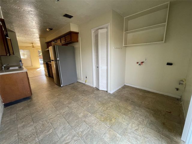 9436 Tooley Drive, Houston, TX 77031