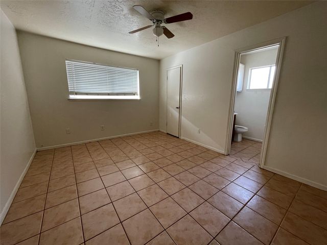 9436 Tooley Drive, Houston, TX 77031