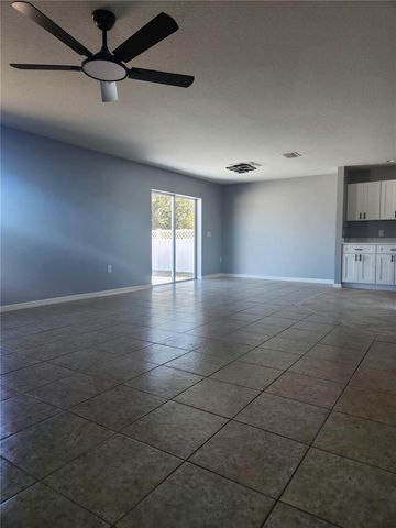 706 BRENTON LEAF DRIVE, Ruskin, FL 33570