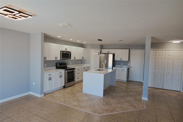 706 BRENTON LEAF DRIVE, Ruskin, FL 33570