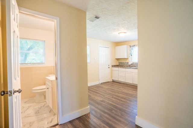 1114 Blackwood Avenue, Houston, TX 77032