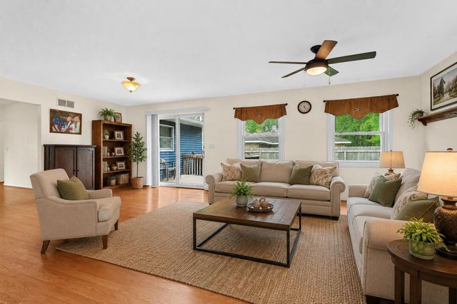 6806 Oakland Drive, Portage, MI 49024